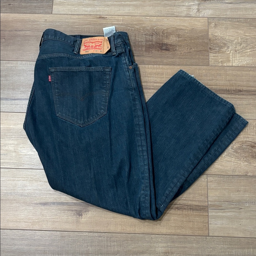 Levi’s 501 dark wash w44 L32
